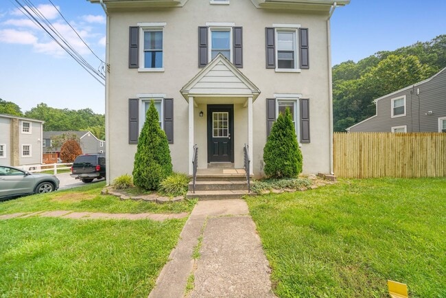 property at 661 Downingtown Pike