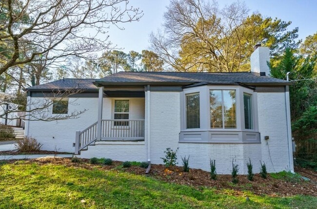property at 995 Lindbergh Drive NE