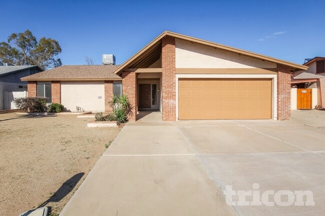 property at 10044 W Highland Ave