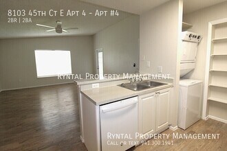 8103 45th Ct E in Sarasota, FL - Building Photo - Building Photo