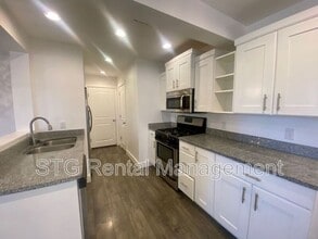 1000 E Blf Vw Dr in Washington, UT - Building Photo - Building Photo
