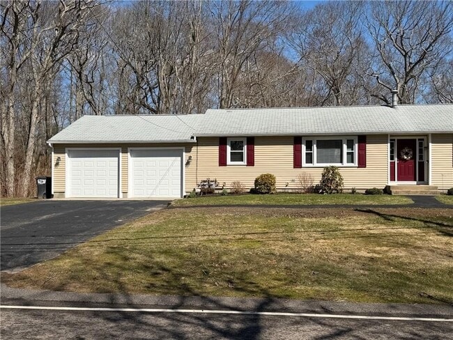 209 Hatchery Rd in North Kingstown, RI - Building Photo - Building Photo