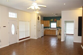 109 W 38th St in Austin, TX - Building Photo - Building Photo