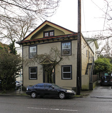 1818 NW Glisan St in Portland, OR - Building Photo - Building Photo