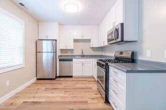 2620 Regent in Berkeley, CA - Building Photo - Building Photo