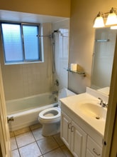 7971 Royal Arms Ct in St. Louis, MO - Building Photo - Building Photo