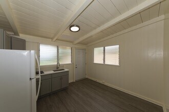 723 Hoomalimali St in Pearl City, HI - Building Photo - Building Photo
