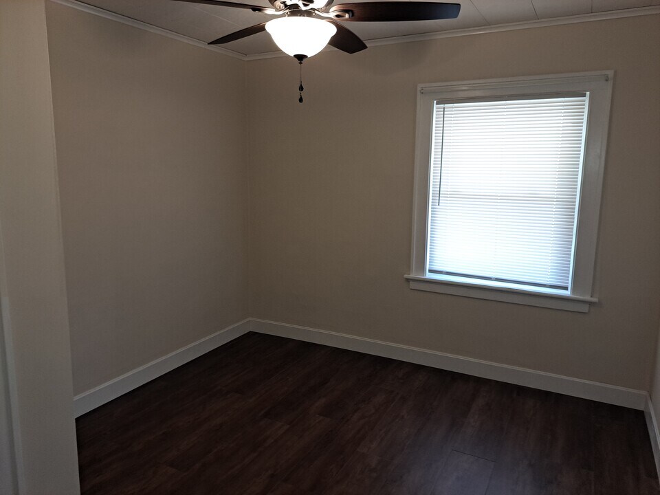 120 Creekwood Dr, Unit 120-6 Creekwood in Wilder, KY - Foto de edificio