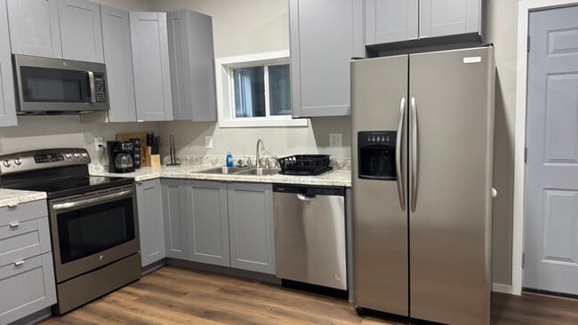 1444 Farnam St in La crosse, WI - Building Photo - Building Photo