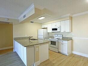 5319 Summerlin Rd in Ft. Myers, FL - Building Photo - Building Photo