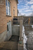 109 Romance Dr in Richmond Hill, ON - Building Photo