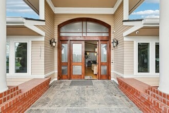 15541 Bradshaw Rd in Mount Vernon, WA - Building Photo - Building Photo