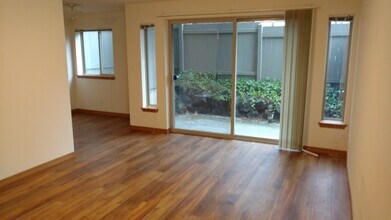 Legend House in Seattle, WA - Building Photo - Building Photo