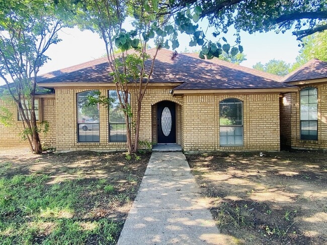 property at 698 Buttercup Dr