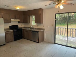 805 Arbor Hill Dr in Stone Mountain, GA - Building Photo - Building Photo