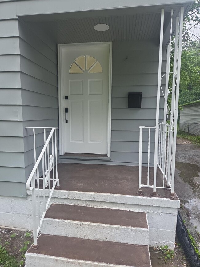 509 N Rosedale Ave in Lima, OH - Foto de edificio - Building Photo