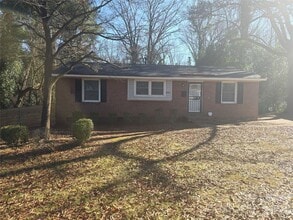 3301 Revolution Pk Dr in Charlotte, NC - Building Photo - Building Photo