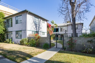 Camellia Apartments in North Hollywood, CA - Building Photo - Primary Photo