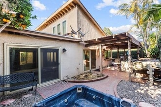 12646 Beach St, Unit 2-08 in Cerritos, CA - Building Photo - Building Photo