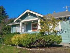 1209 32nd St in Everett, WA - Building Photo