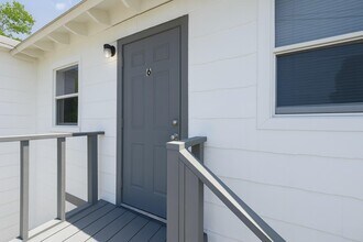 605 33rd St, Unit 6 in West Palm Beach, FL - Building Photo - Building Photo