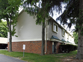 2270 Rockspring Rd Apartments