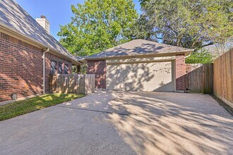 2334 Pin Hook Ct in Seabrook, TX - Building Photo - Building Photo