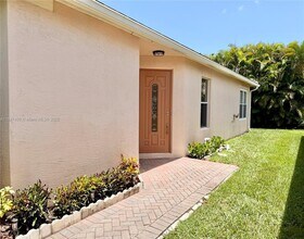 265 SW Coconut Key Way in Port St. Lucie, FL - Building Photo - Building Photo