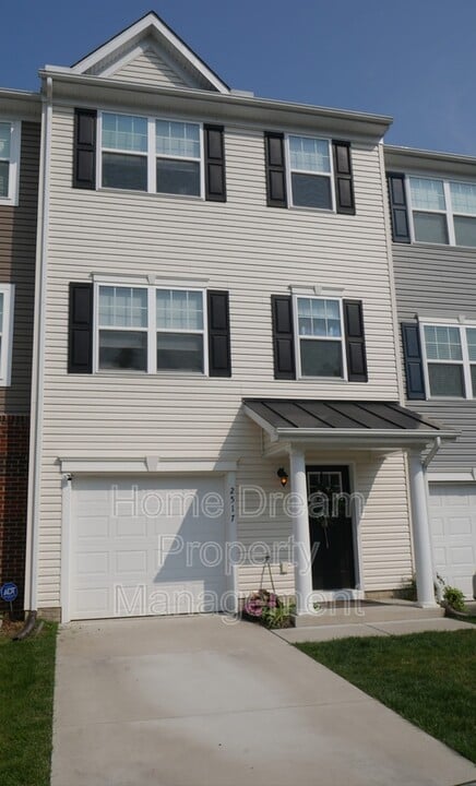 2517 Drake Ln in Fredericksburg, VA - Building Photo