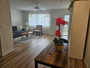 300 Village Green Cir S in Palm Springs, FL - Building Photo - Building Photo