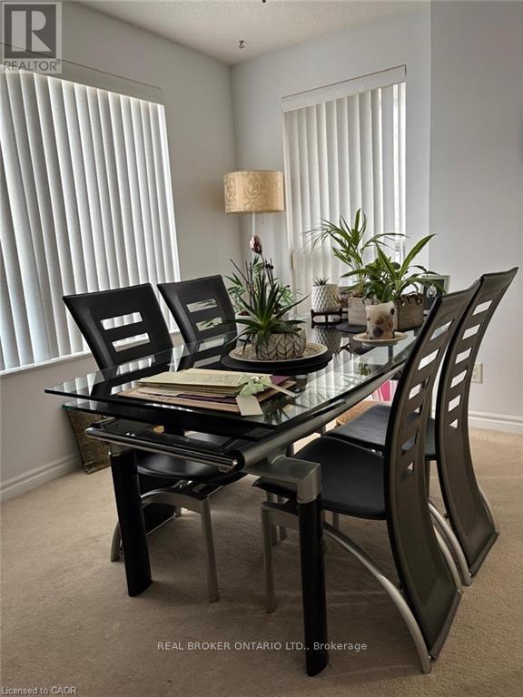 25 Kingsbridge Garden Cir in Mississauga, ON - Building Photo - Building Photo