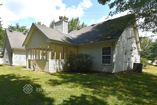 property at 2990 Lenora Springs Dr