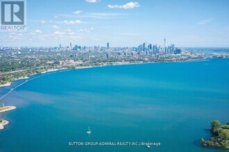 70 Annie Craig Dr in Toronto, ON - Building Photo - Building Photo