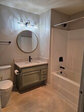 883 E Loos St in Hartford, WI - Building Photo - Building Photo