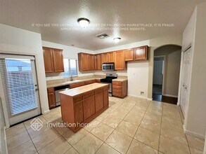 5548 Seedling Way in Marysville, CA - Foto de edificio - Building Photo