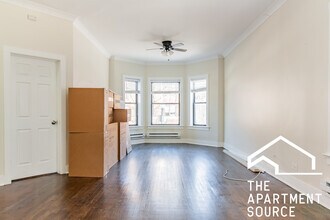 915 W Waveland Ave, Unit 1 in Chicago, IL - Building Photo - Building Photo