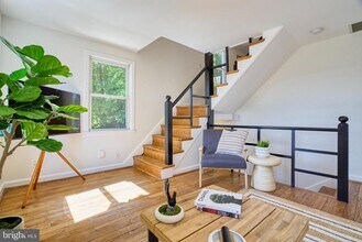 3731 S Kemper Rd in Arlington, VA - Building Photo - Building Photo