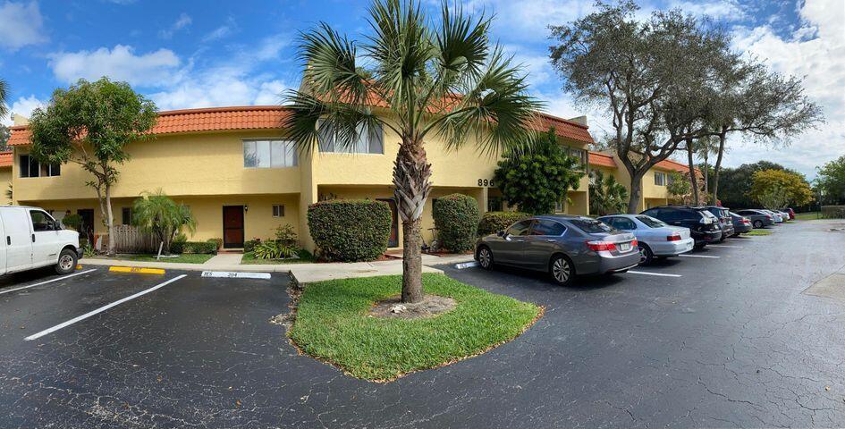 896 SW 9th St Cir-Unit -8 in Boca Raton, FL - Building Photo