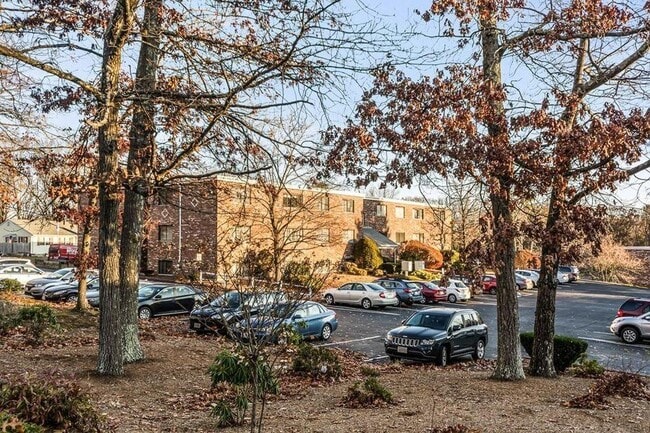 65 Milliken Ave, Unit 13 in Franklin, MA - Building Photo - Building Photo