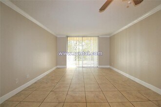 2760 Coconut Bay Ln in Sarasota, FL - Building Photo - Building Photo
