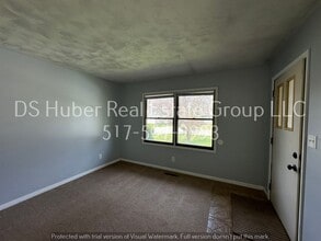 326 E Sycamore St in Mason, MI - Building Photo - Building Photo