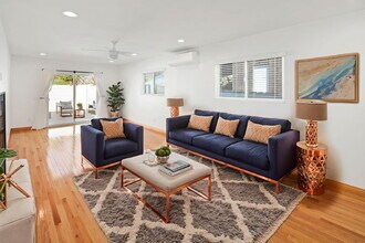 1166 Agate St in San Diego, CA - Building Photo - Building Photo