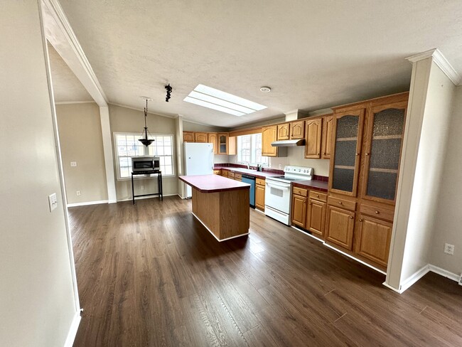 property at 76 Worth Rd