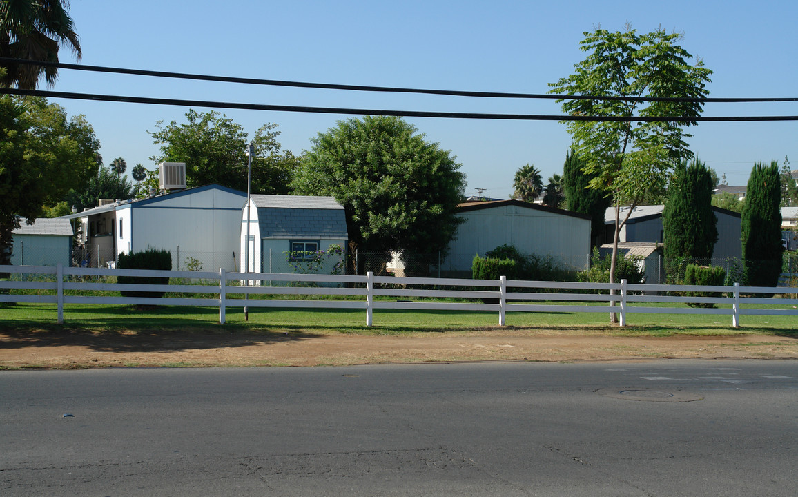 751 E Bradley Ave in El Cajon, CA - Building Photo