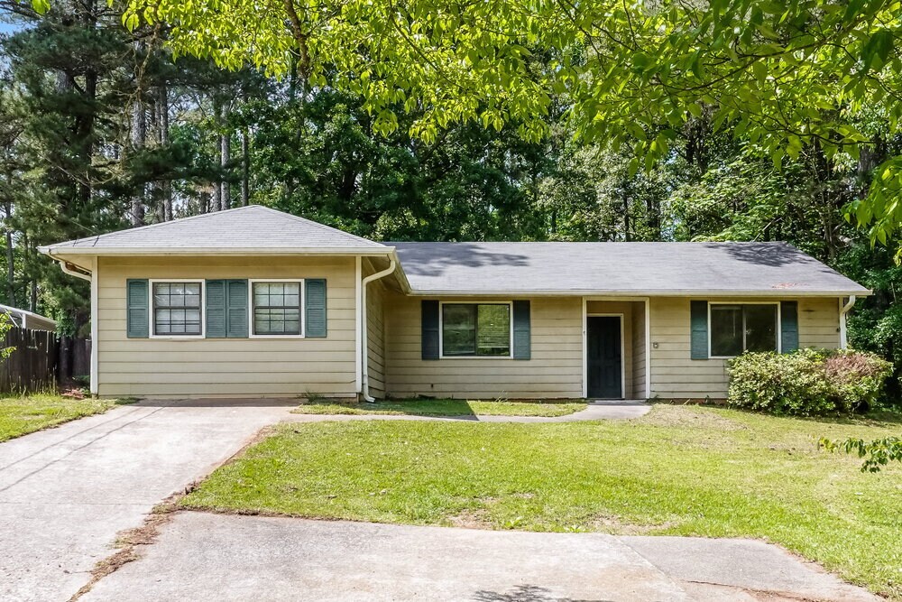 3078 Kellogg Creek Rd in Acworth, GA - Building Photo