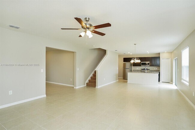 4073 SW Jaqust St in Port St. Lucie, FL - Building Photo - Building Photo