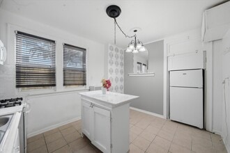 3835 W 65th St in Chicago, IL - Building Photo - Building Photo