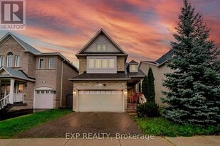 120 Portage Ave in Richmond Hill, ON - Building Photo