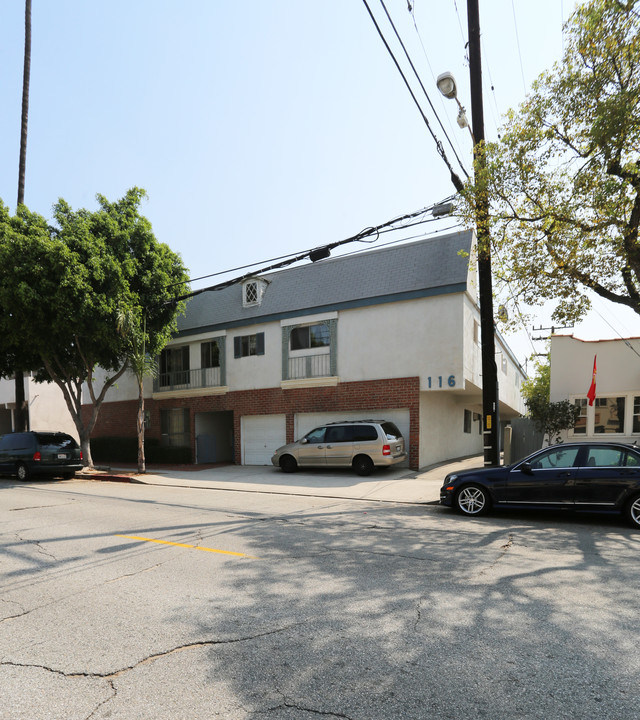 116 N Columbus Ave in Glendale, CA - Building Photo