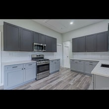 210 N San Jacinto St in San Antonio, TX - Building Photo - Building Photo